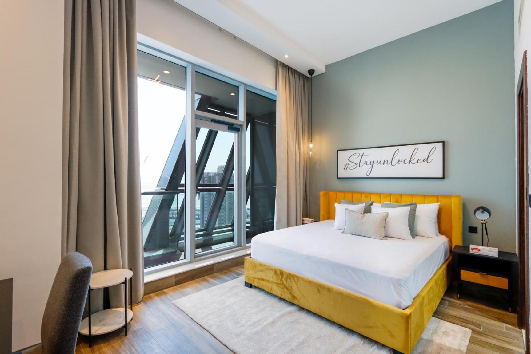 Livbnb Suites - Lavish 1 Bedroom In J One Tower ดูไบ ภายนอก รูปภาพ